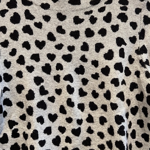 LOFT Mock Neck Hearts Sweater - Picture 4 of 10